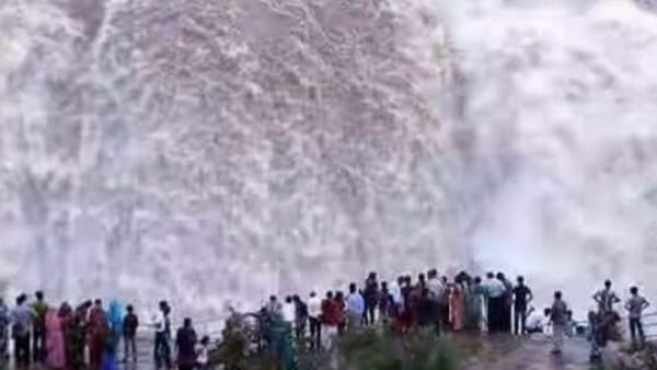 पुरवा वॉटरफॉल