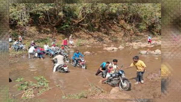 तुलार गुफा तक पहुंचना नहीं है आसान 