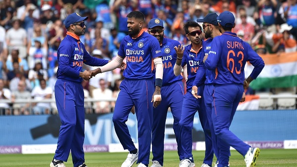 करियर के सबसे बुरे दौर से गुजर रहे हैं करियर के सबसे बुरे दौर से गुजर रहे हैं