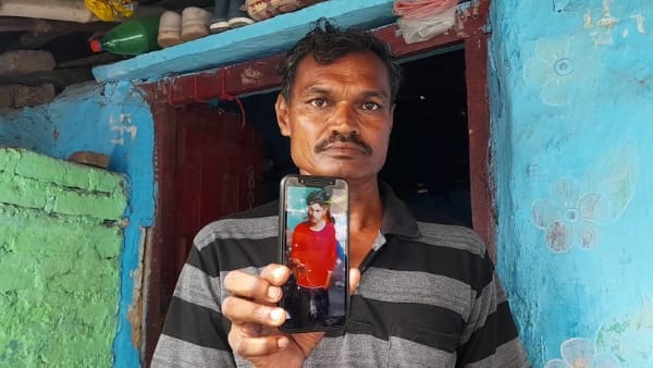 वकील ने भेजा एंबेसी को मेल