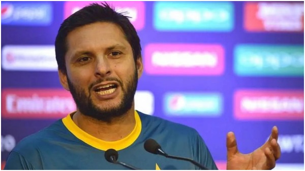 मेरी वजह से निशाना बनाया गया मेरी वजह से निशाना बनाया गया