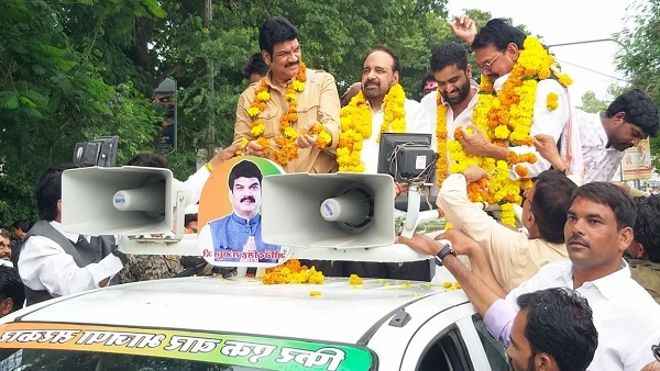 ज‍िला पंचायत के अधीन RES में ही हीरास‍िंह राजपूत सब इंजीन‍ियर थे
