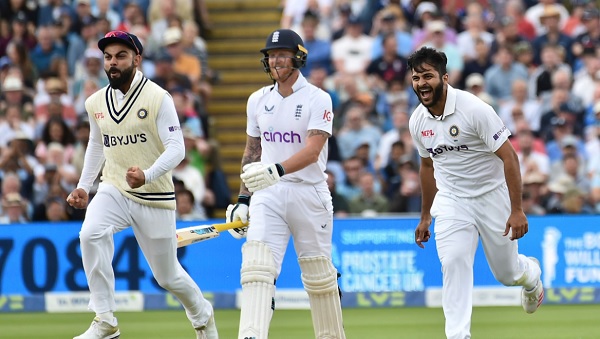 10 मिनट में स्टोक्स ने तीन कैच थमा दिए