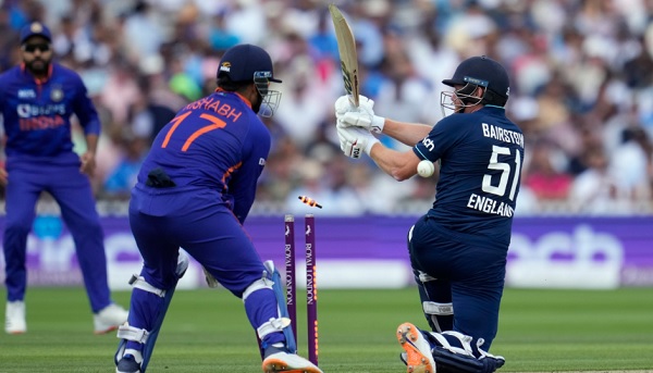 भारत अभी इंग्लैंड के दौरे पर 