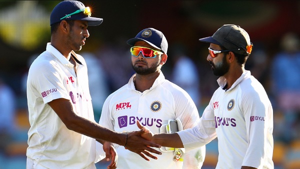 इसके पीछे ऋषभ पंत का हाथ बताया जा रहा है