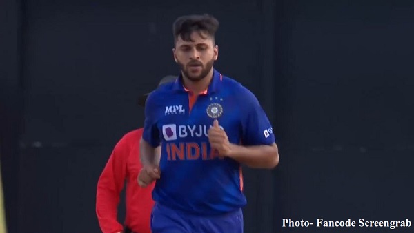 दो रोमांचक मैचों के बाद तीसरे में पूरी शान से जीत