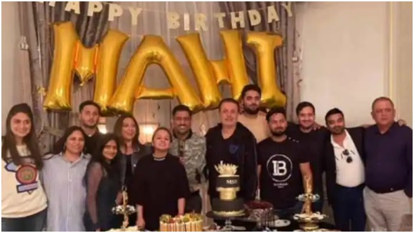 इंग्लैंड में मनाया था बर्थडे इंग्लैंड में मनाया था बर्थडे