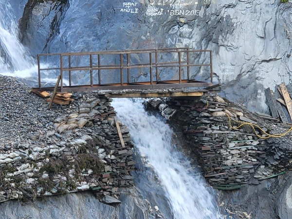 चिनार कॉर्प्स के सैकड़ों जाबांज जुटे
