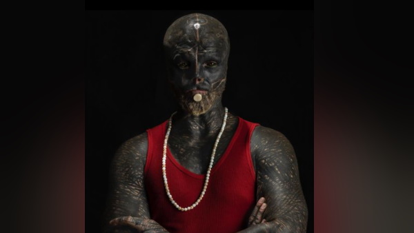 यह सिर्फ एक टैटू नहीं है, यह कुछ बड़ा है