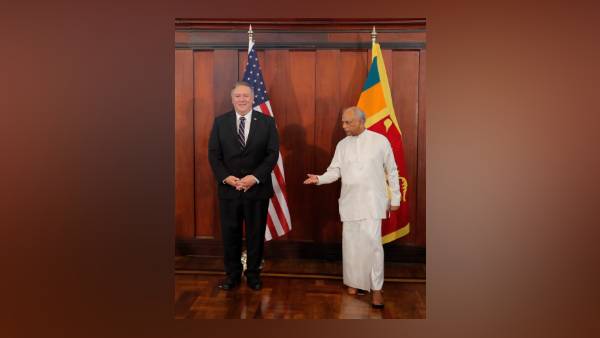 राजनीतिक परिवार से ताल्लुक रखते हैं दिनेश गुणेवर्दना