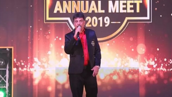 आज हमारे पास भारत में 344 ग्राहक हैं