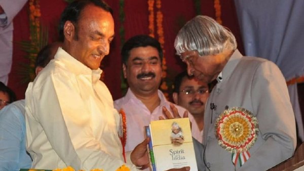 ट्रेन की घटना के बाद हुई शुरुआत