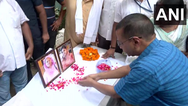 arvind Kejriwal announces financial assistance of rs 10 lakh for families of two Delhi residents arvind Kejriwal announces financial assistance of rs 10 lakh for families of two Delhi residents
