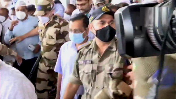 Kejriwal in Gujarat: says- People want free electricity and better schools, well provide them 