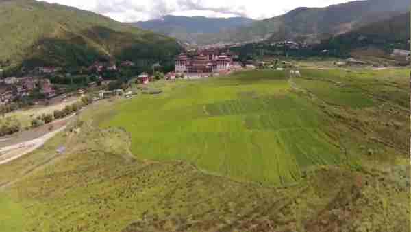 आम भारतीय पर्यटकों को दूर रखना चाहता है भूटान ? 