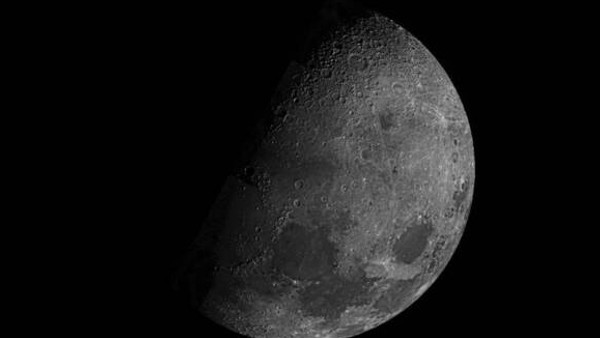 तारे का द्रव्यमान 1.3 से 2.5 सौर द्रव्यमान का बराबर