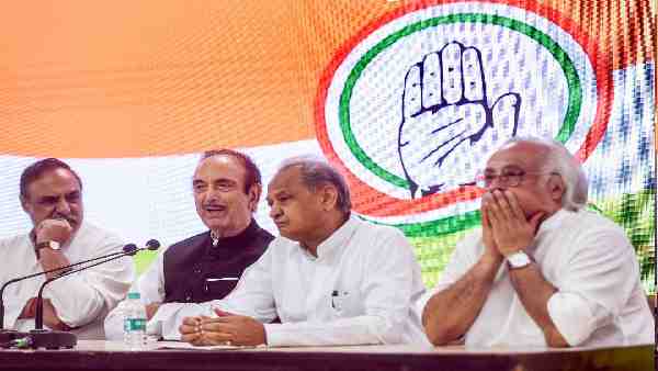 बेटे से पूछ लिया तो सोनिया को क्यों बुलाया- गुलाम नबी आजाद