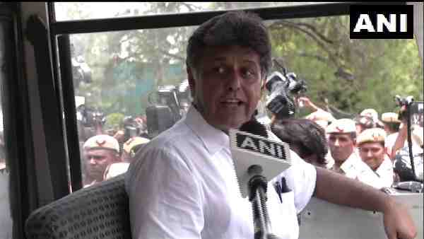 हमें हिरासत में ले लिया गया है-तिवारी