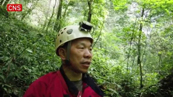 अब तक 30 सिंकहोल्स मिले