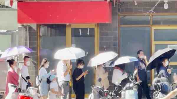 कहीं बाढ़, कहीं सूखा