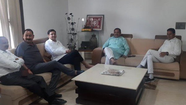 हरक सिंह को सक्रिय करवाने के लिए जुटे कांग्रेसी हरक सिंह को सक्रिय करवाने के लिए जुटे कांग्रेसी
