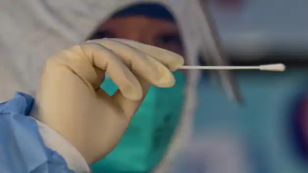 लगातार बढ़ रही पॉजिटिविटी रेट 