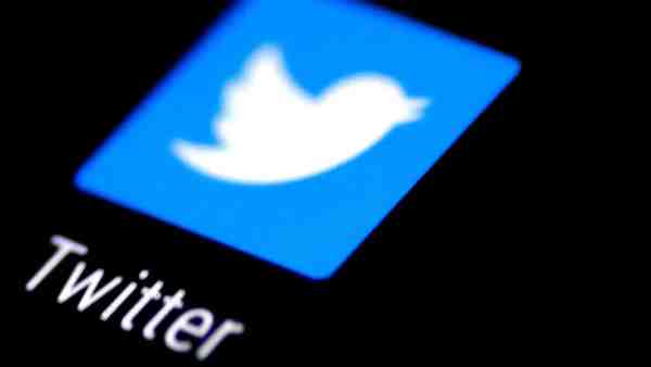 सरकार के कदम की हो रही आलोचना सरकार के कदम की हो रही आलोचना