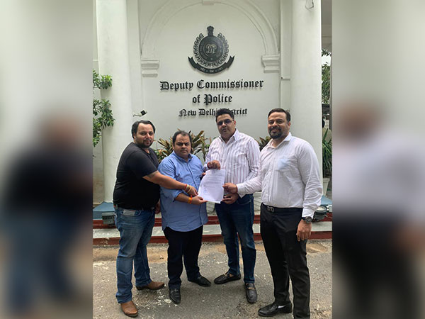 पोस्टर से देवी काली का अपमान !