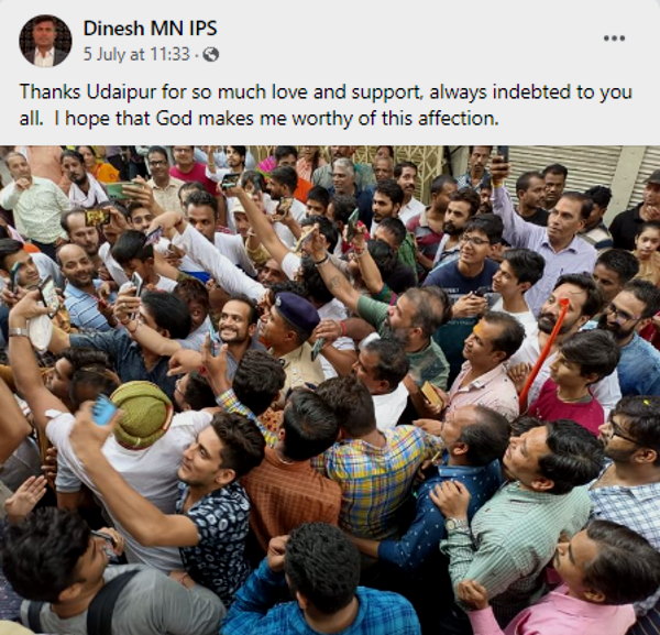 दिनेश एमएन के साथ सेल्फी लेने की होड़ मची