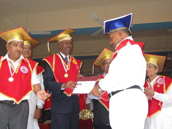 कोरोना-लॉकडाउन में लिखी किताबें कोरोना-लॉकडाउन में लिखी किताबें