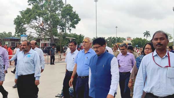 ओवरब्रिज की ऊंचाई के हिसाब से बनेगा बेस