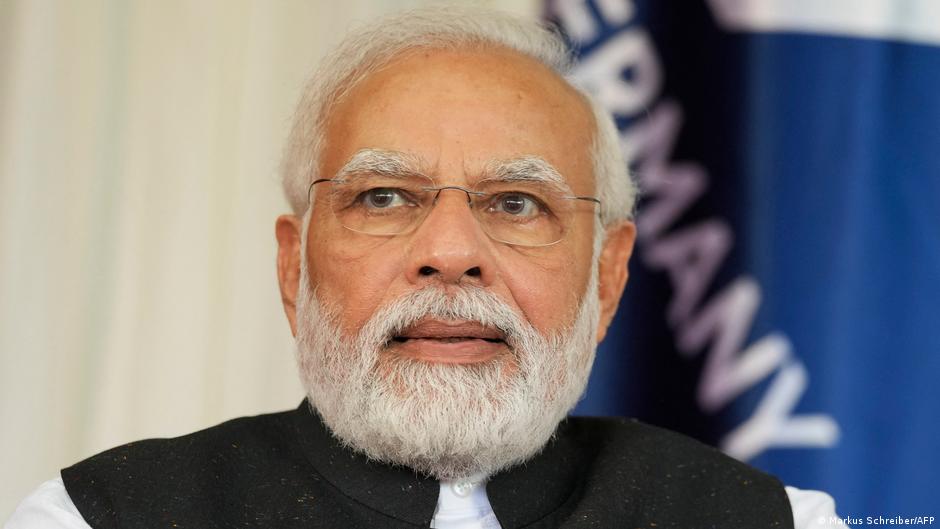बीजेपी के पास इस समय 396 सांसद और 1,379 विधायक हैं और इनमें से एक भी मुस्लिम नहीं है