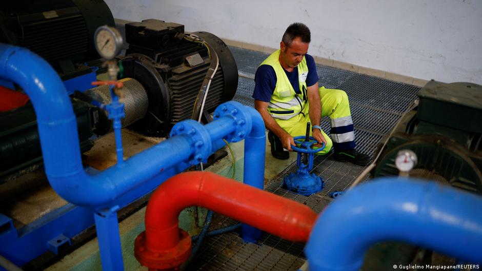 हर साल दसियों हजार जगह मरम्मत करने के बाद भी नहीं सुधर रहे हालात