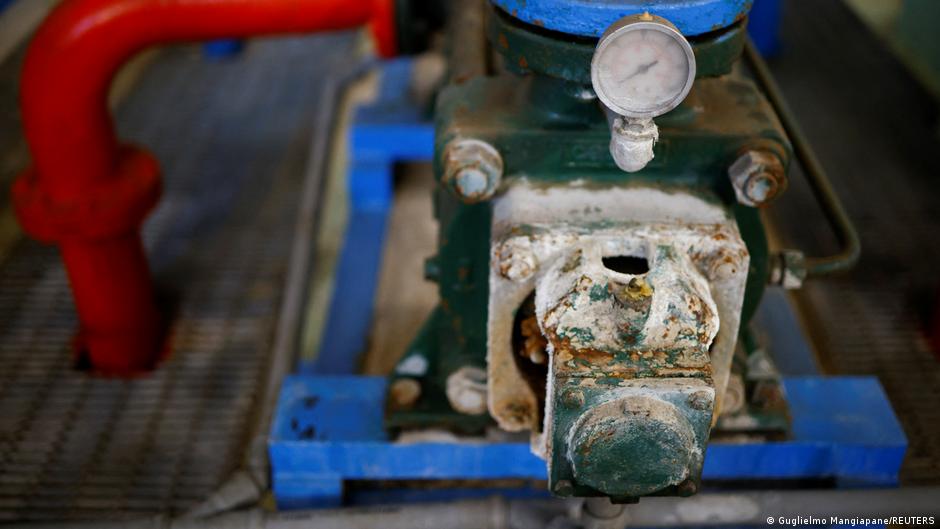 पानी की आपूर्ति का तंत्र बहुत पुराना और जर्जर हालत में है