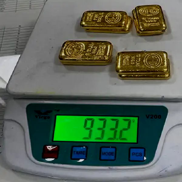 Smuggling of gold from Dubai: Customs caught gold worth Rs 49 lakh at Amritsar airport Smuggling of gold from Dubai: Customs caught gold worth Rs 49 lakh at Amritsar airport