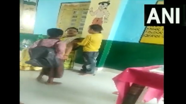 सोशल मीडिया पर वायरल हुआ वीडियो