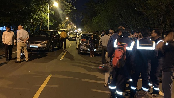 बीओआरएल में पद और रैंक घटाने का व‍िरोध करते कर्मचारी 