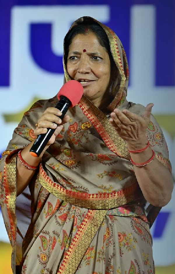 'तो कभी अनलिमिटेड ड्राइविंग न करें' 'तो कभी अनलिमिटेड ड्राइविंग न करें'