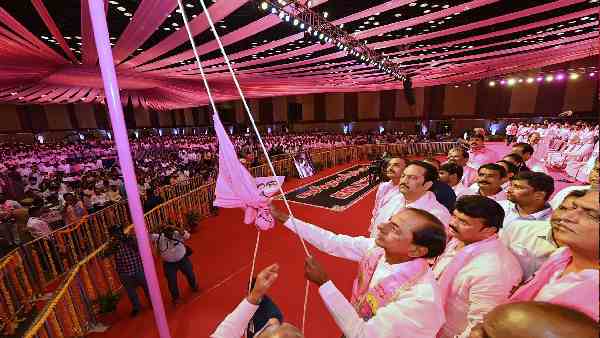 तेलंगाना में चुनाव पूर्व सर्वे के चौंकाने वाले नतीजे