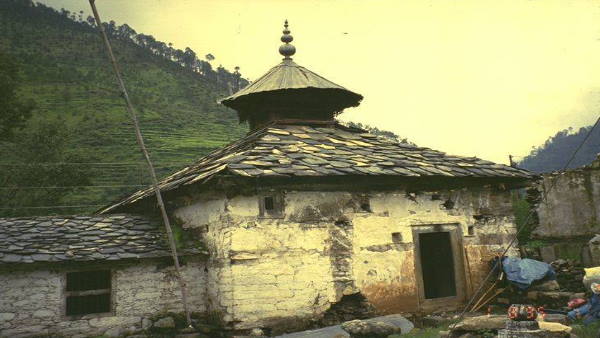 पांडव इसी मार्ग से स्वर्गारोहण के लिए हिमालय की ओर गए