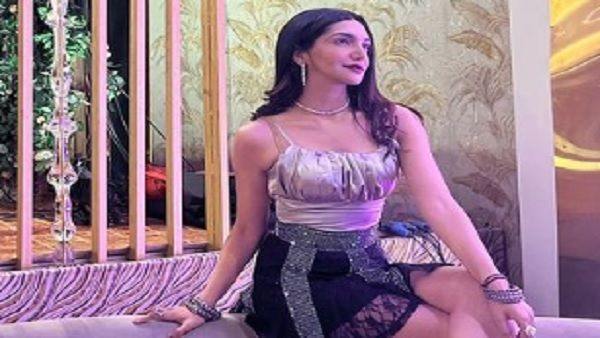 एक्टिंग से पहले करती थीं सरकारी नौकरी