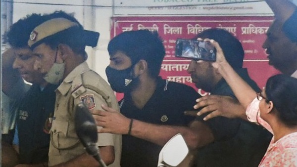 'पूजा करने से क्या कम हो जाते हैं अपराध...' 