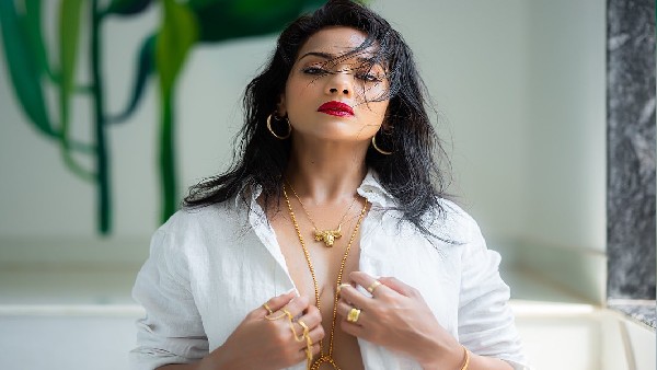 मेघा गुप्ता की ब्रालेस फोटो से मचाया तहलका