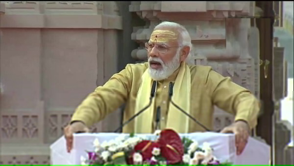 prime minister narendra modi to visit varanasi