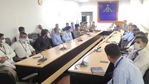 मंकीपॉक्स के लक्षणों और सुरक्षा की दी गई जानकारी मंकीपॉक्स के लक्षणों और सुरक्षा की दी गई जानकारी