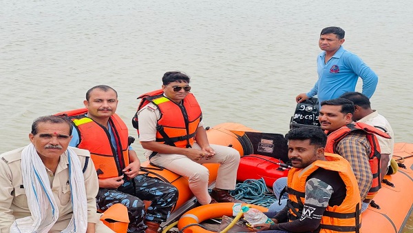 हरगोव‍िंंद की तलाश करती sdrf टीम 