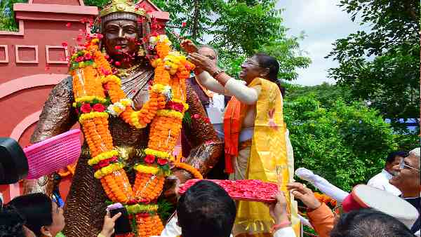 द्रौपदी मुर्मू के समर्थन में रोज आगे आ रहे हैं विपक्षी दल
