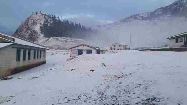 चीन ने अतिक्रमण भी किया और सीसीटीवी कैमरे भी लगा दिए चीन ने अतिक्रमण भी किया और सीसीटीवी कैमरे भी लगा दिए