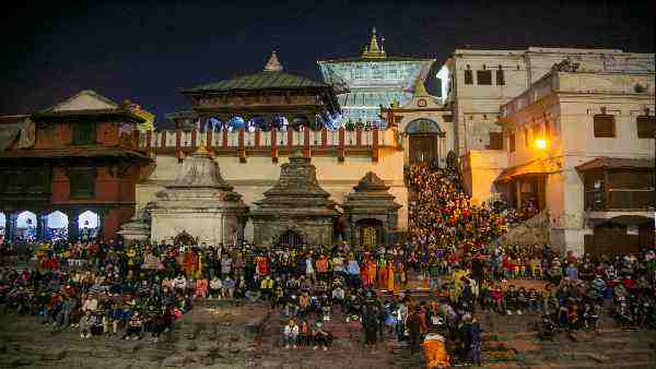 चीन के खिलाफ निर्णायक और सख्त कार्रवाई की मांग चीन के खिलाफ निर्णायक और सख्त कार्रवाई की मांग