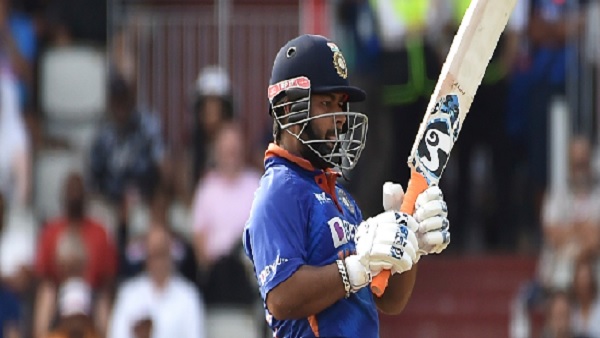 पंत ने ठोंके 113 गेंदों में 125 रन 